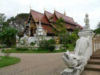 B03 Compound at Wat Padarabhirom