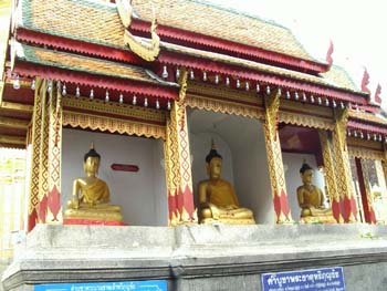 E02.Wat Haripunchai