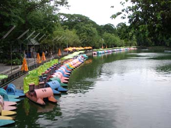 A08 Boat in line