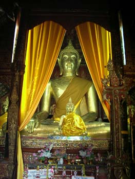 B12 Inside Temple