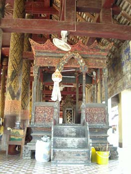 B20 Inside Temple