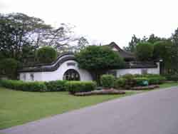 Way to Chinese Pavilion